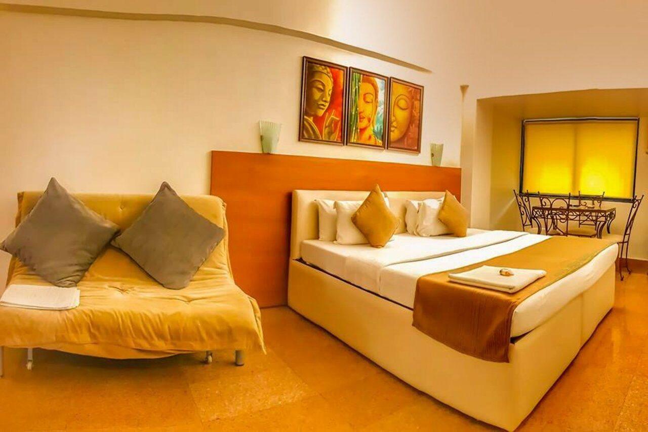 Hotel Samraj Mumbai Bagian luar foto